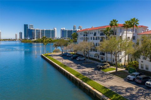 Condo in Aventura, Florida, 3 bedrooms  № 2042802 - photo 4