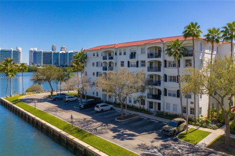 Condo in Aventura, Florida, 3 bedrooms  № 2042802 - photo 3