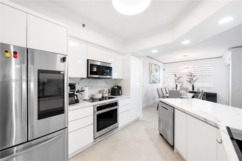 Condo in Aventura, Florida, 3 bedrooms  № 2042802 - photo 28