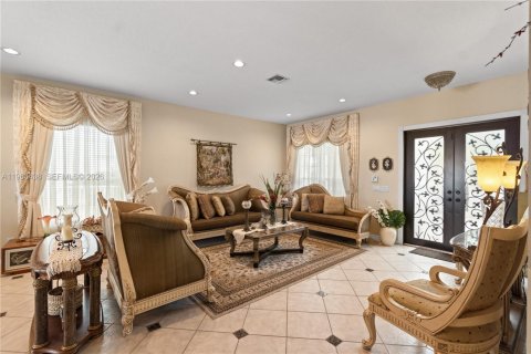 Villa ou maison à vendre à Miramar, Floride: 5 chambres, 366.78 m2 № 2025312 - photo 6