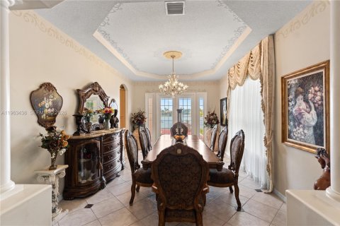 Villa ou maison à vendre à Miramar, Floride: 5 chambres, 366.78 m2 № 2025312 - photo 10