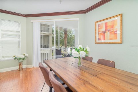 Condo in Orlando, Florida, 2 bedrooms  № 1677499 - photo 16