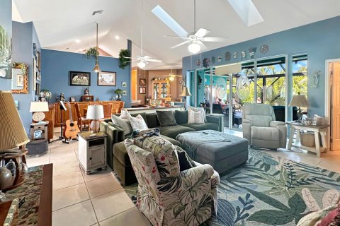Villa ou maison à vendre à St. Lucie, Floride: 3 chambres, 257.15 m2 № 2082305 - photo 8
