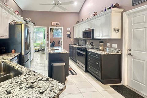 Villa ou maison à vendre à St. Lucie, Floride: 3 chambres, 257.15 m2 № 2082305 - photo 19
