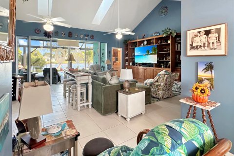 Villa ou maison à vendre à St. Lucie, Floride: 3 chambres, 257.15 m2 № 2082305 - photo 9