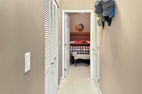 Villa ou maison à vendre à St. Lucie, Floride: 3 chambres, 257.15 m2 № 2082305 - photo 21