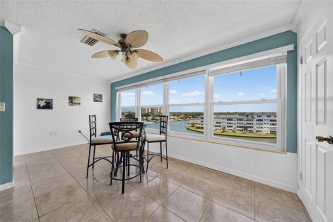 Condominio en venta en Gulfport, Florida, 2 dormitorios, 116.13 m2 № 2199909 - foto 22