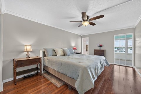 Condominio en venta en Gulfport, Florida, 2 dormitorios, 116.13 m2 № 2199909 - foto 29