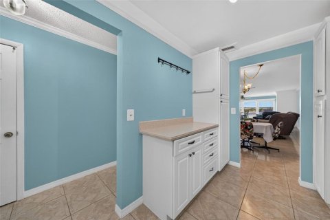 Condominio en venta en Gulfport, Florida, 2 dormitorios, 116.13 m2 № 2199909 - foto 17