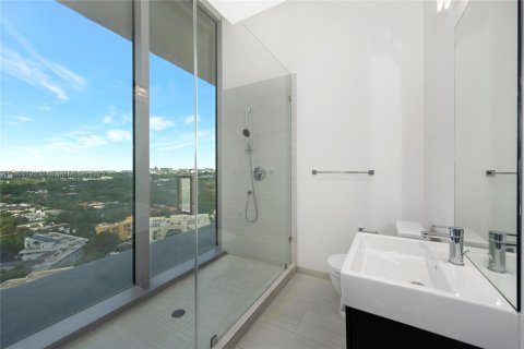 Copropriété à louer à Miami, Floride: 6 chambres, 493.03 m2 № 1888875 - photo 17