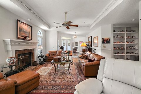 Casa en venta en Mount Dora, Florida, 3 dormitorios, 213.21 m2 № 1721250 - foto 7