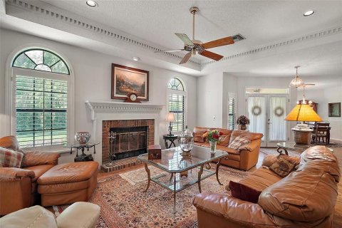 Casa en venta en Mount Dora, Florida, 3 dormitorios, 213.21 m2 № 1721250 - foto 4