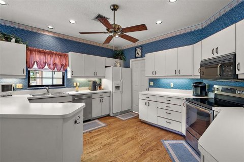 Casa en venta en Mount Dora, Florida, 3 dormitorios, 213.21 m2 № 1721250 - foto 13