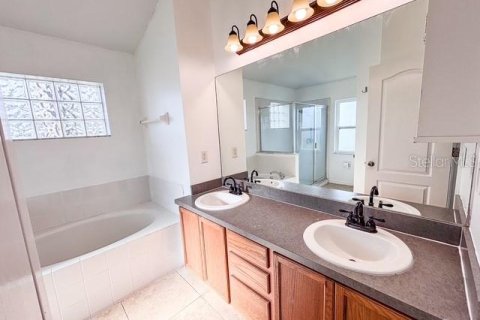 Villa ou maison à vendre à Minneola, Floride: 4 chambres, 180.51 m2 № 2314109 - photo 30