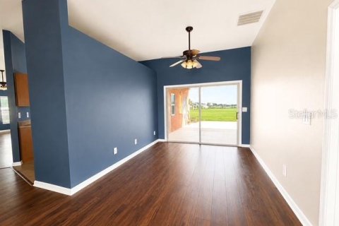 Villa ou maison à vendre à Minneola, Floride: 4 chambres, 180.51 m2 № 2314109 - photo 11