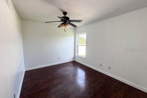 Villa ou maison à vendre à Minneola, Floride: 4 chambres, 180.51 m2 № 2314109 - photo 23