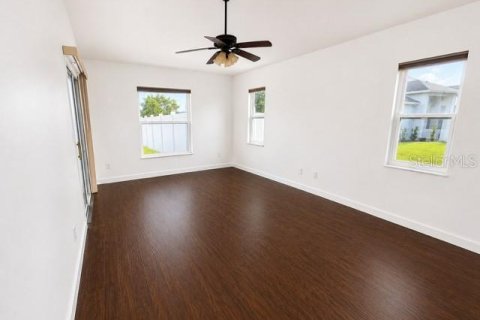Villa ou maison à vendre à Minneola, Floride: 4 chambres, 180.51 m2 № 2314109 - photo 26