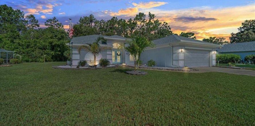 House in Homosassa, Florida 3 bedrooms, 144.65 sq.m. № 1879538