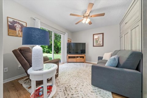 House in Homosassa, Florida 3 bedrooms, 144.65 sq.m. № 1879538 - photo 24