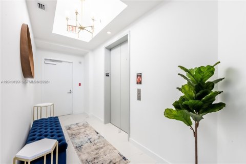 Copropriété à vendre à Miami, Floride: 2 chambres, 139.17 m2 № 2240586 - photo 18