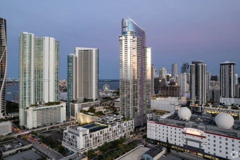 Copropriété à vendre à Miami, Floride: 2 chambres, 139.17 m2 № 2240586 - photo 22