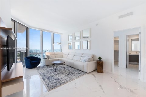 Copropriété à vendre à Miami, Floride: 2 chambres, 139.17 m2 № 2240586 - photo 2