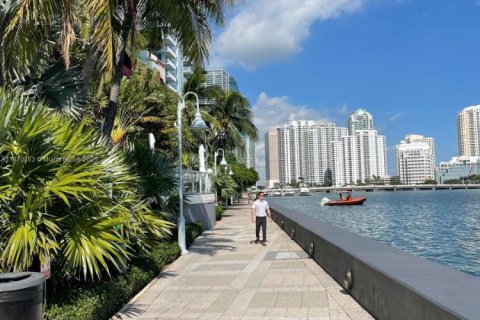 Condominio en venta en Miami, Florida, 1 dormitorio, 70.61 m2 № 1980042 - foto 9