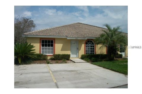 Villa ou maison à Poinciana, Floride 2 chambres, 115.66 m2 № 2427150