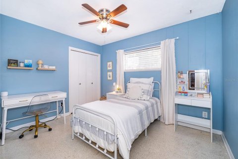 House in Maitland, Florida 4 bedrooms, 178.37 sq.m. № 2203202 - photo 20