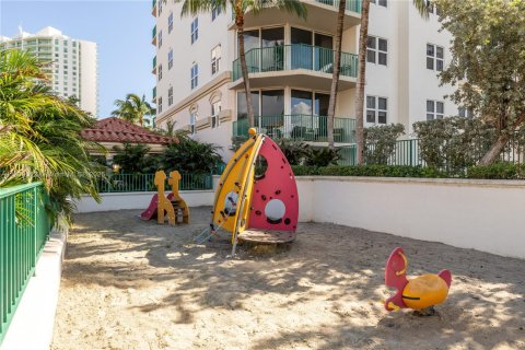 Купить кондоминиум в Авентура, Флорида 2 спальни, 116.78м2, № 1969357 - фото 30