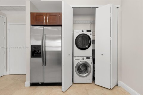 Купить кондоминиум в Авентура, Флорида 2 спальни, 116.78м2, № 1969357 - фото 10