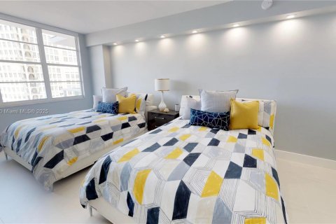 Condominio en alquiler en Miami Beach, Florida, 2 dormitorios, 135.64 m2 № 1897775 - foto 23