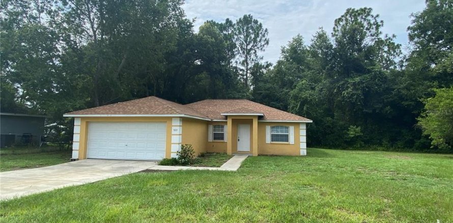 House in Ocala, Florida 3 bedrooms, 129.88 sq.m. № 2277501