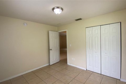 House in Ocala, Florida 3 bedrooms, 129.88 sq.m. № 2277501 - photo 12