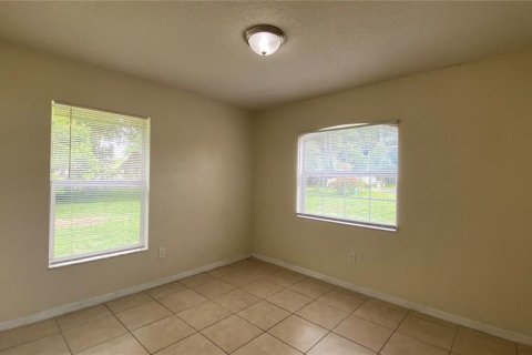 House in Ocala, Florida 3 bedrooms, 129.88 sq.m. № 2277501 - photo 11