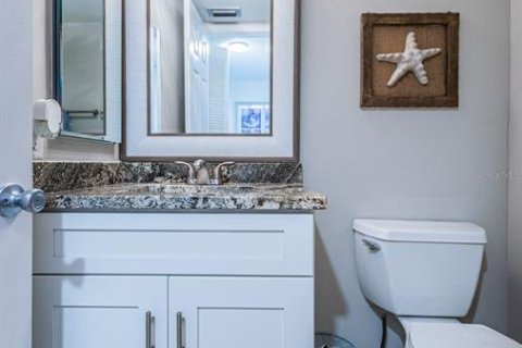 Condo in Saint Petersburg, Florida, 1 bedroom  № 1243927 - photo 9