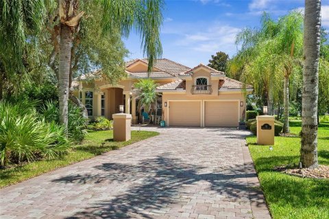 House in Palm Coast, Florida 4 bedrooms, 353.4 sq.m. № 2349821 - photo 7
