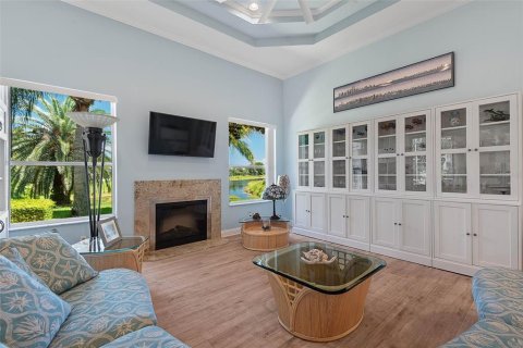 House in Palm Coast, Florida 4 bedrooms, 353.4 sq.m. № 2349821 - photo 6