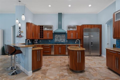 House in Palm Coast, Florida 4 bedrooms, 353.4 sq.m. № 2349821 - photo 5