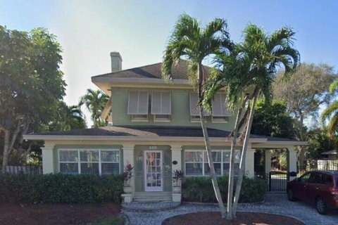 House in Lake Park, Florida 4 bedrooms, 193.24 sq.m. № 2184939