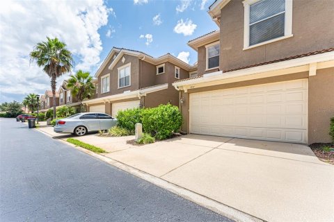 Touwnhouse à louer à Tampa, Floride: 3 chambres, 214.42 m2 № 2404883 - photo 3