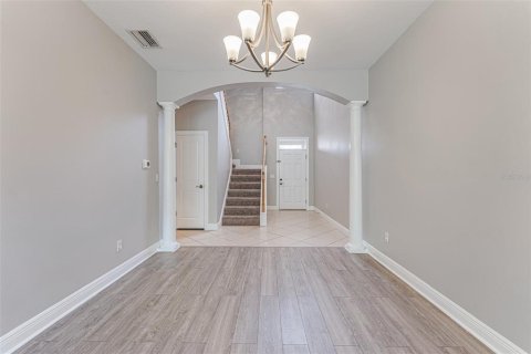 Touwnhouse à louer à Tampa, Floride: 3 chambres, 214.42 m2 № 2404883 - photo 11