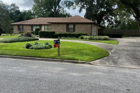 Casa en venta en Ocala, Florida, 3 dormitorios, 260.59 m2 № 2377442 - foto 2