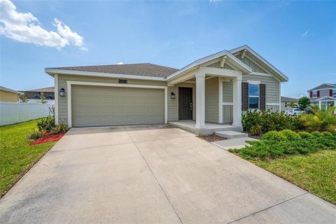 House in Mount Dora, Florida 3 bedrooms, 144.46 sq.m. № 1719026 - photo 16