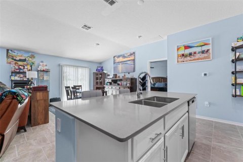 House in Mount Dora, Florida 3 bedrooms, 144.46 sq.m. № 1719026 - photo 25