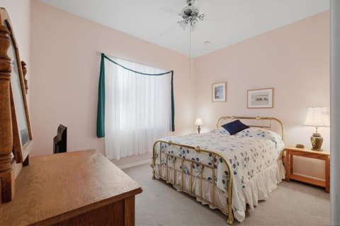 House in Englewood, Florida 4 bedrooms, 286.98 sq.m. № 2419654 - photo 29