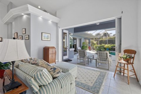 House in Englewood, Florida 4 bedrooms, 286.98 sq.m. № 2419654 - photo 11