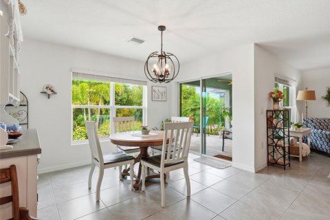 House in Palmetto, Florida 3 bedrooms, 155.33 sq.m. № 2206767 - photo 27