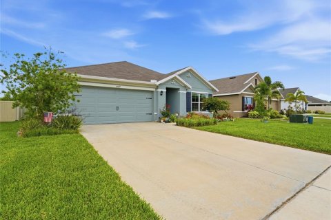 House in Palmetto, Florida 3 bedrooms, 155.33 sq.m. № 2206767 - photo 8