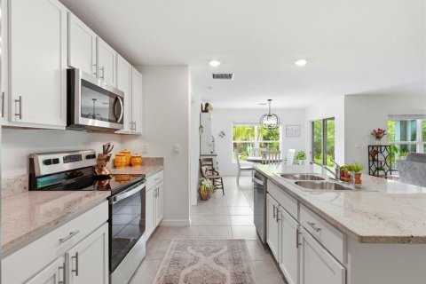 House in Palmetto, Florida 3 bedrooms, 155.33 sq.m. № 2206767 - photo 15